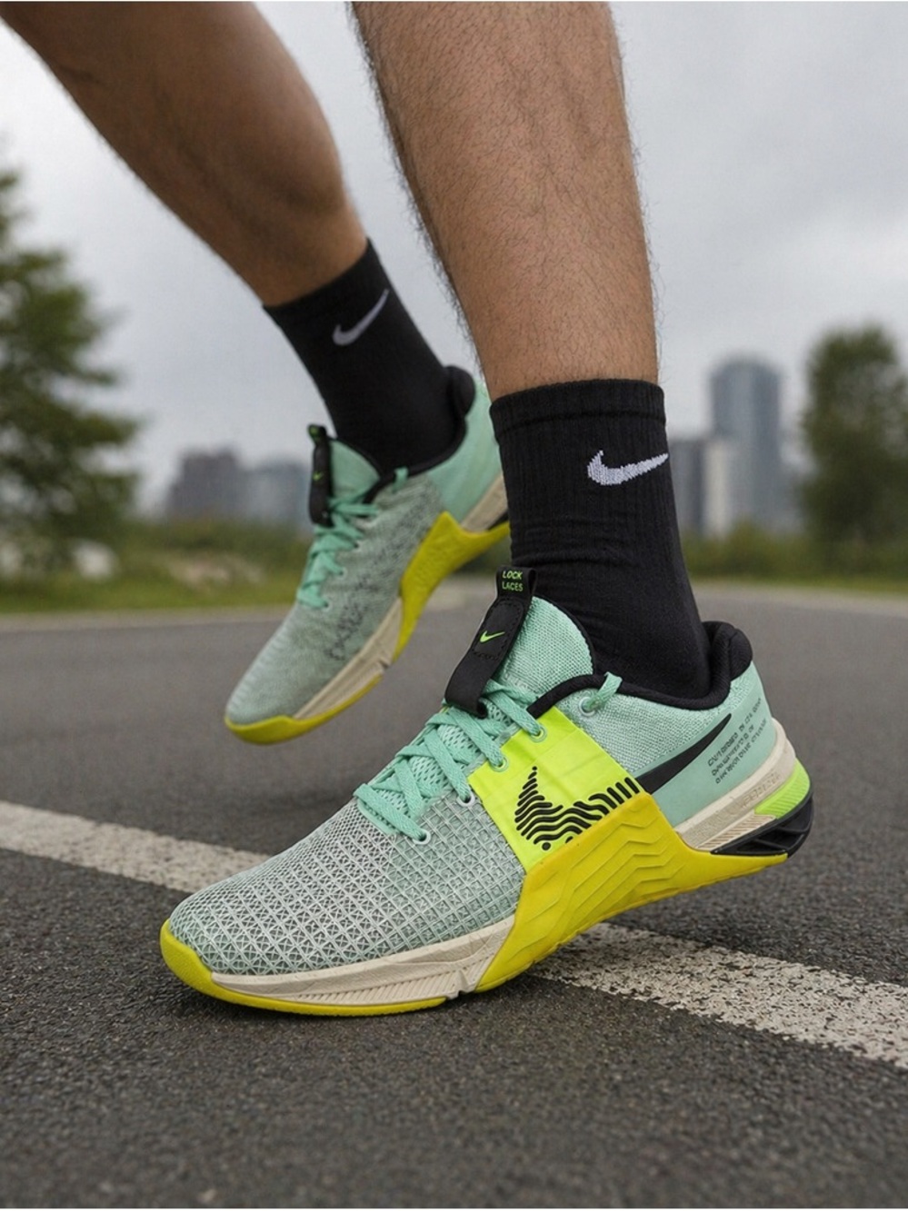 Nike Metcon Training Shoes Mens 9.5 Green Volt Gym Cross Training Sneakers